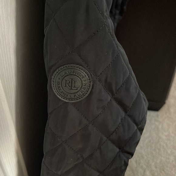 Ralph Lauren Quilted Jacket with Leather Detail - Picture 6 of 6